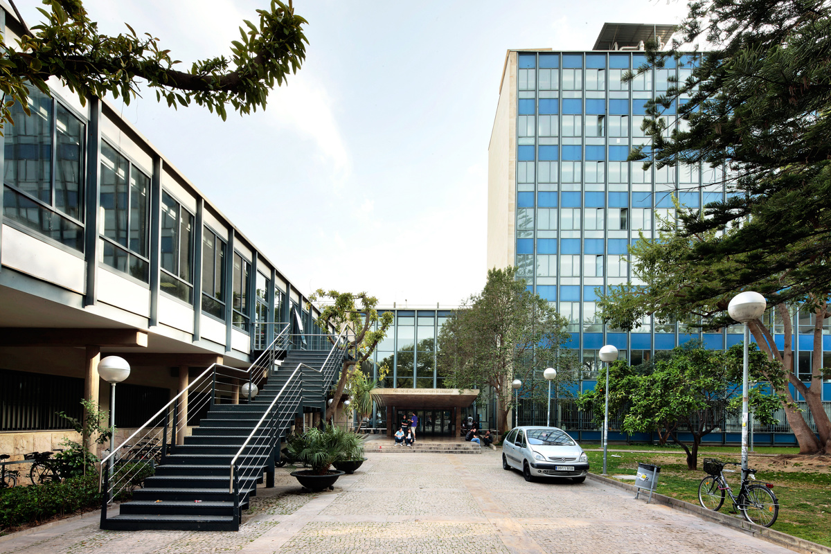 Faculty of Philosophy and Educational Sciences (Faculty of Law)