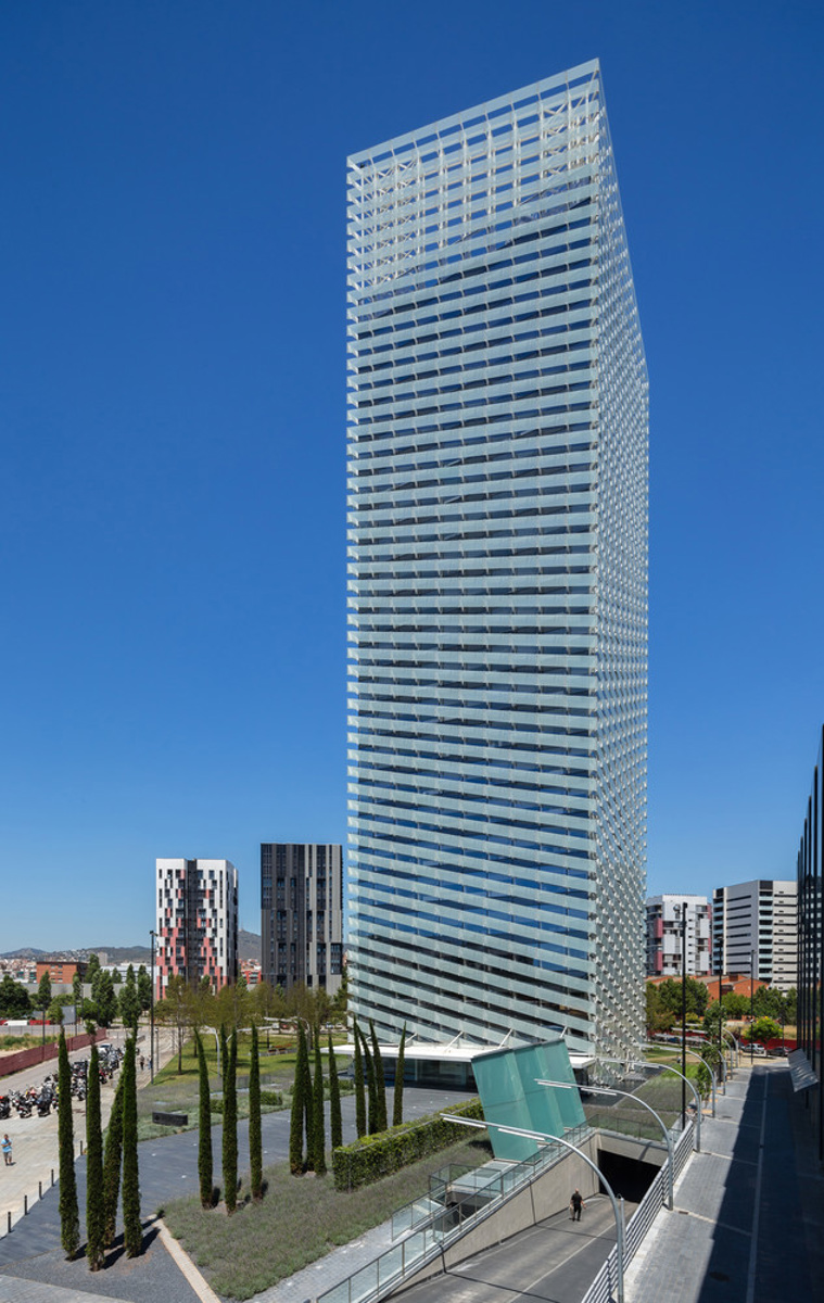  Puig Tower