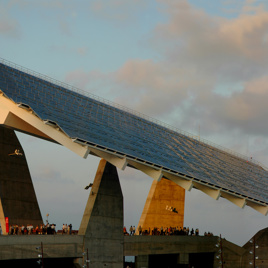 Esplanade and Photovoltaic Pergolas. Forum 2004, Barcelona