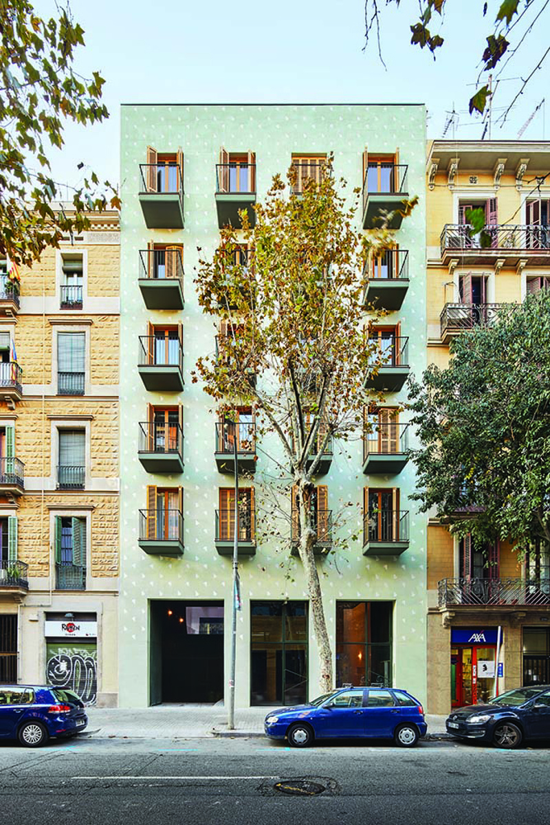  110 rooms. Collective Housing at Provença Street