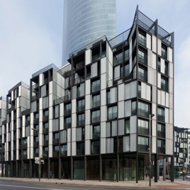 Housing building on the Bilbao Estuary