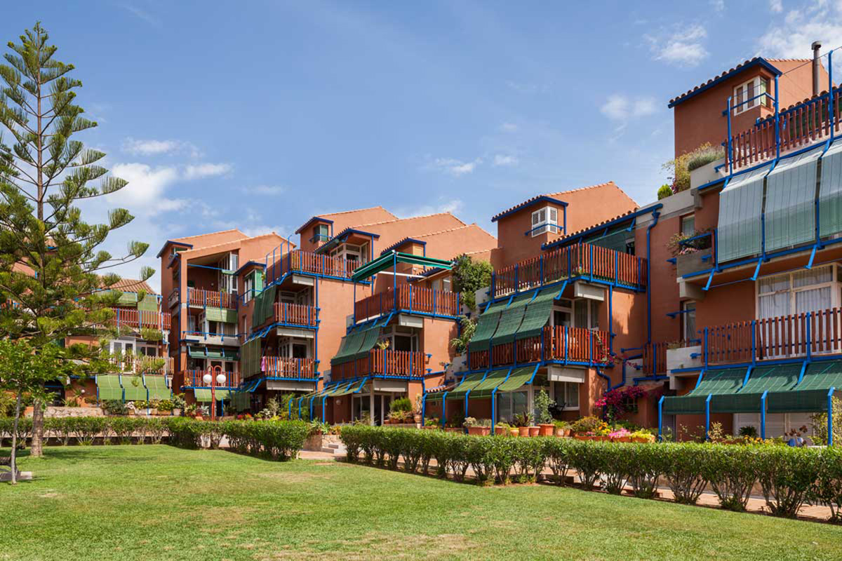  Santa Águeda Apartments