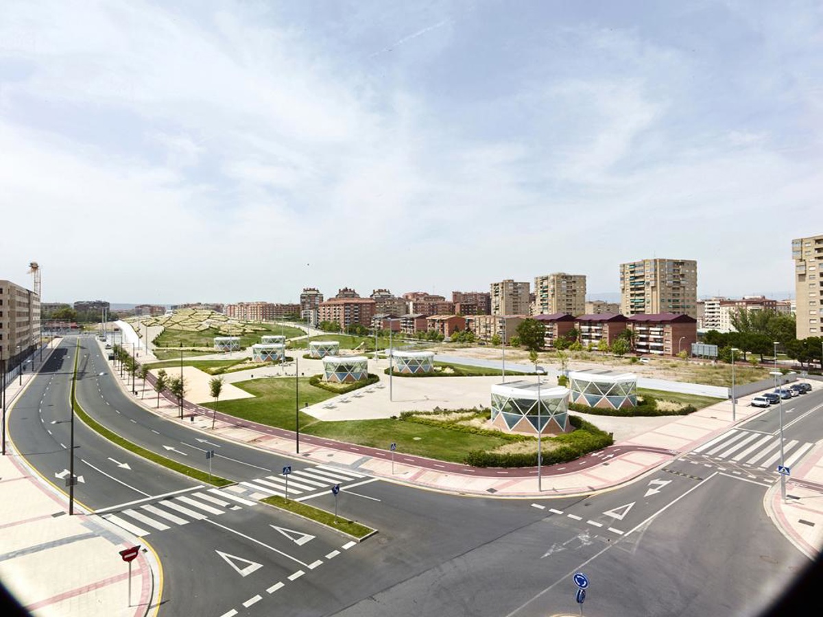 Estación intermodal y parque urbano en Logroño
