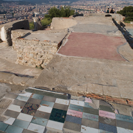 Restauración de las baterías antiaéreas del Turó de la Rovira