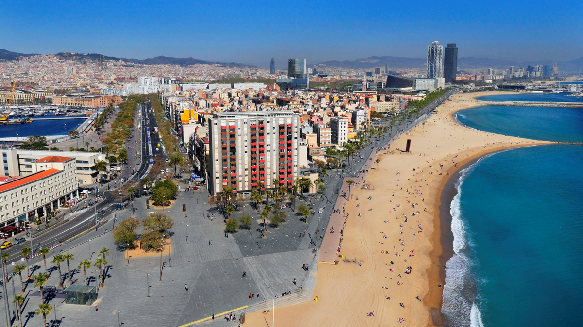  Remodelling of Barcelona's Promenade