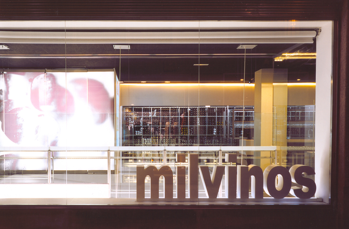  Restaurante Mil Vinos
