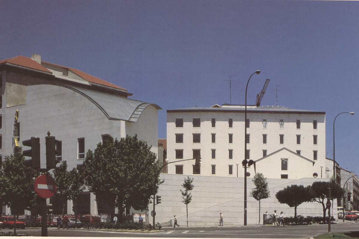  Puerta de Toledo Social Services Centre