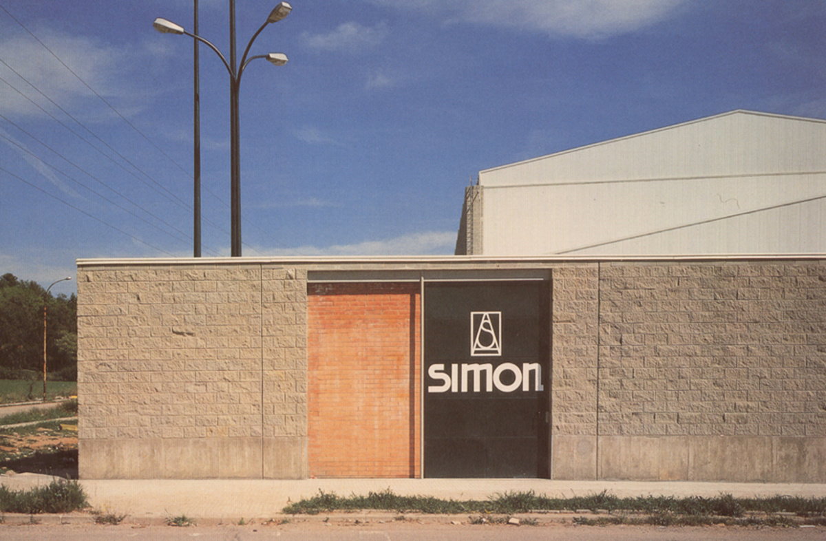  Simón Warehouse