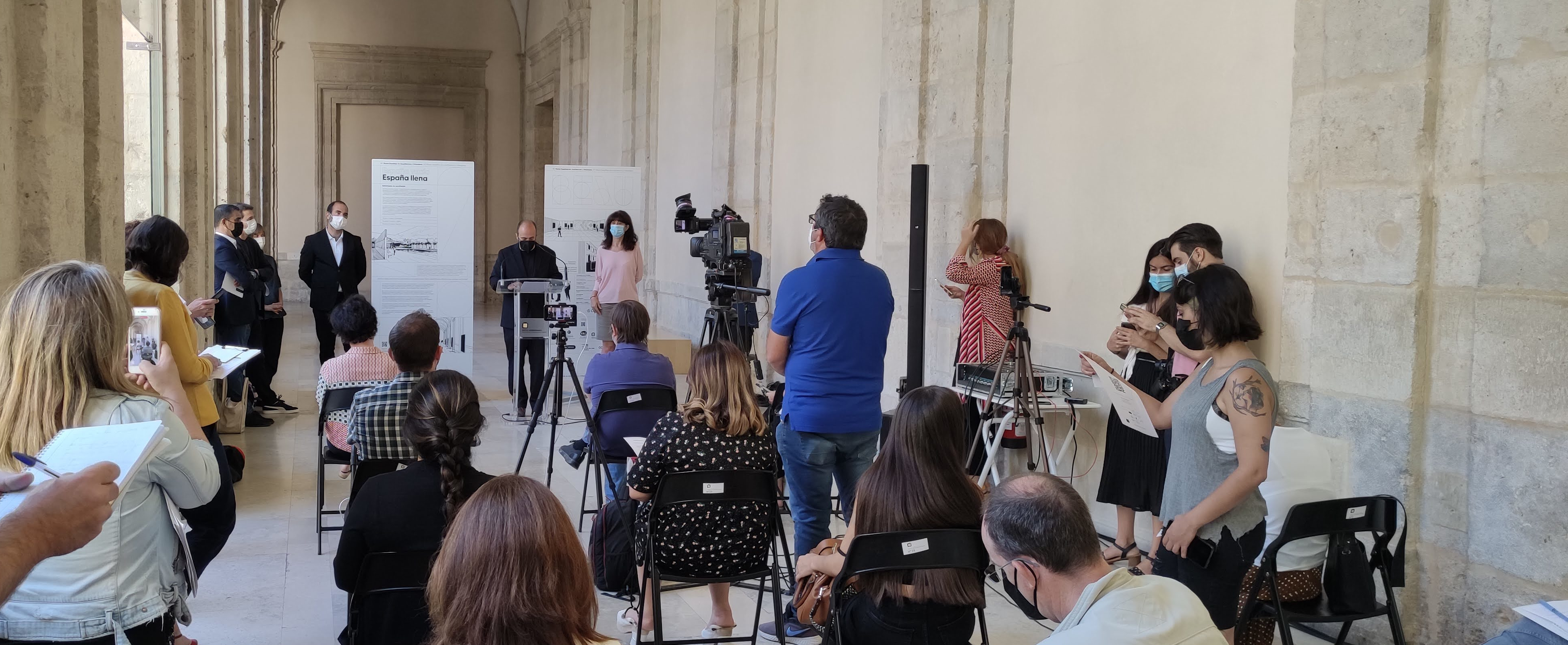 La XV Bienal Española de Arquitectura y Urbanismo da comienzo en Valladolid con el anuncio de los premiados de 'Investigación', 'Fin de Carrera' y Fotografía